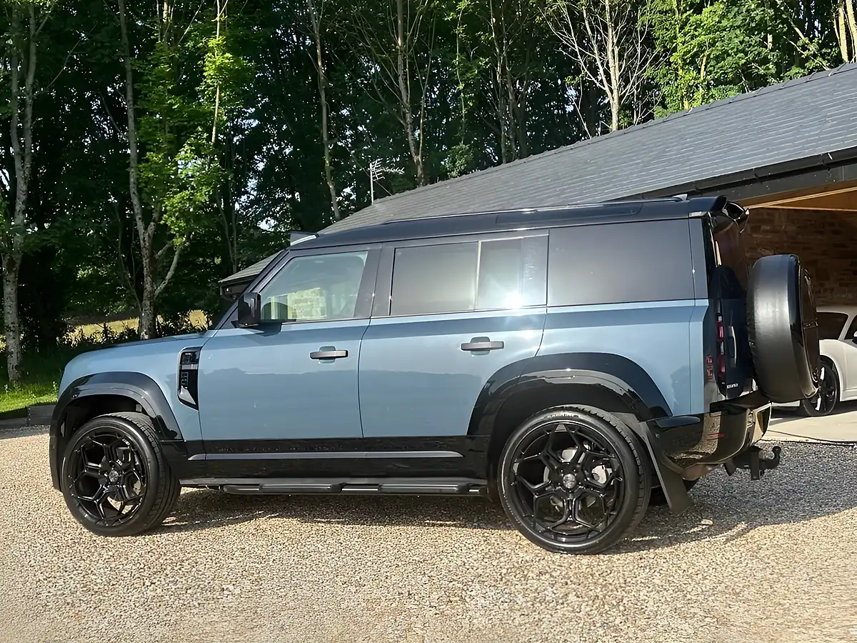 Used 2023 Land Rover Defender 110 Hard Top Tazmin Blue - Interior and Exterior details 10