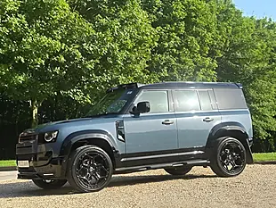Used 2023 Land Rover Defender 110 Hard Top Tazmin Blue - Interior and Exterior details 3