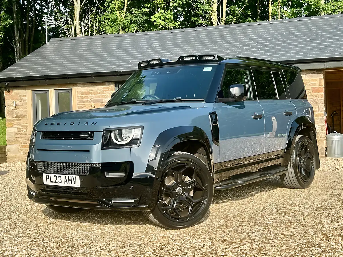 Used 2023 Land Rover Defender 110 Hard Top Tazmin Blue - Interior and Exterior details 8