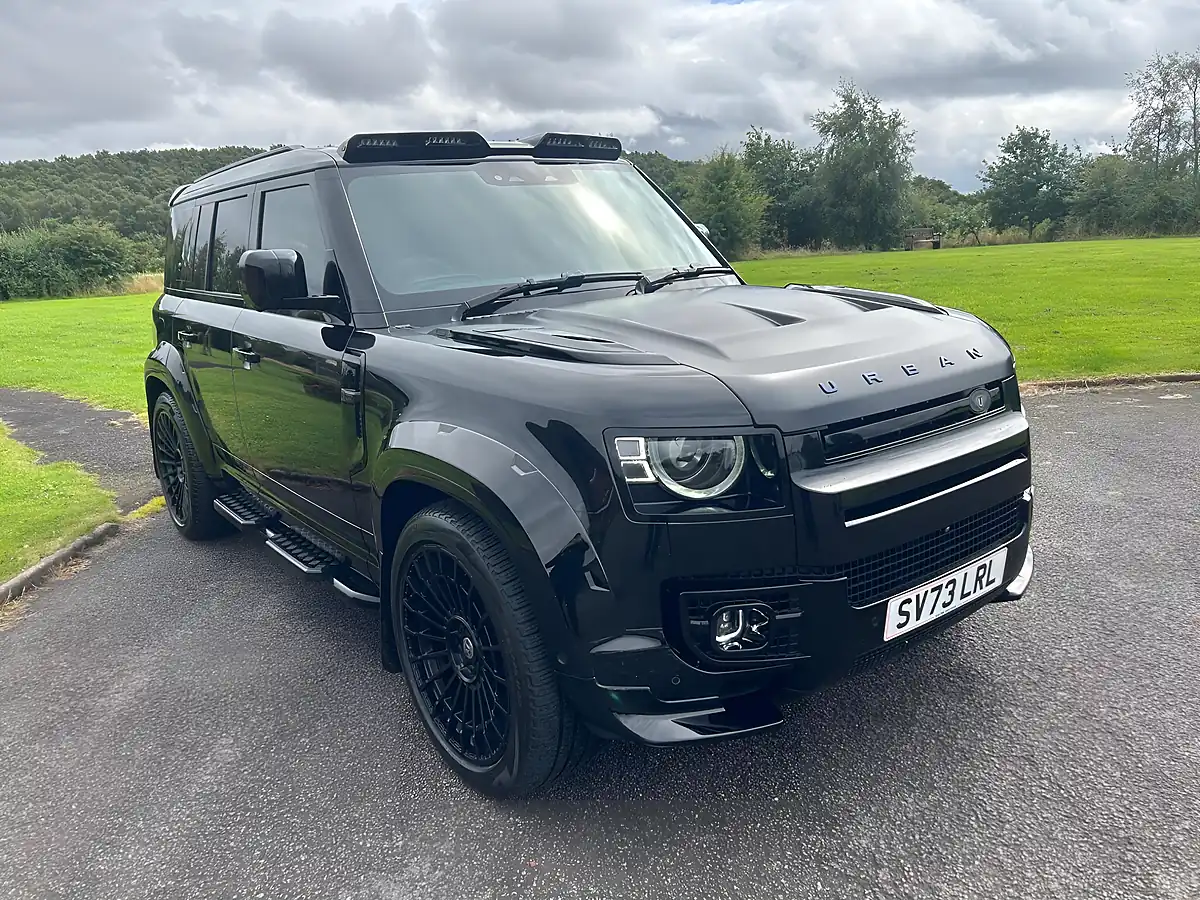 Used 2023 Land Rover Defender 110 Hse Black - Front View