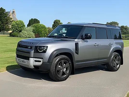 2023 Land Rover Defender 110 D250 HSE