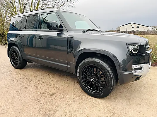 2023 Land Rover Defender 110 SE 3.0 D250