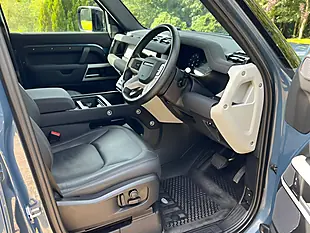 Used 2023 Land Rover Defender 110 Se Hard Top Tazmin Blue - Interior and Exterior details 12