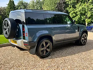Used 2023 Land Rover Defender 110 Se Hard Top Tazmin Blue - Interior and Exterior details 13