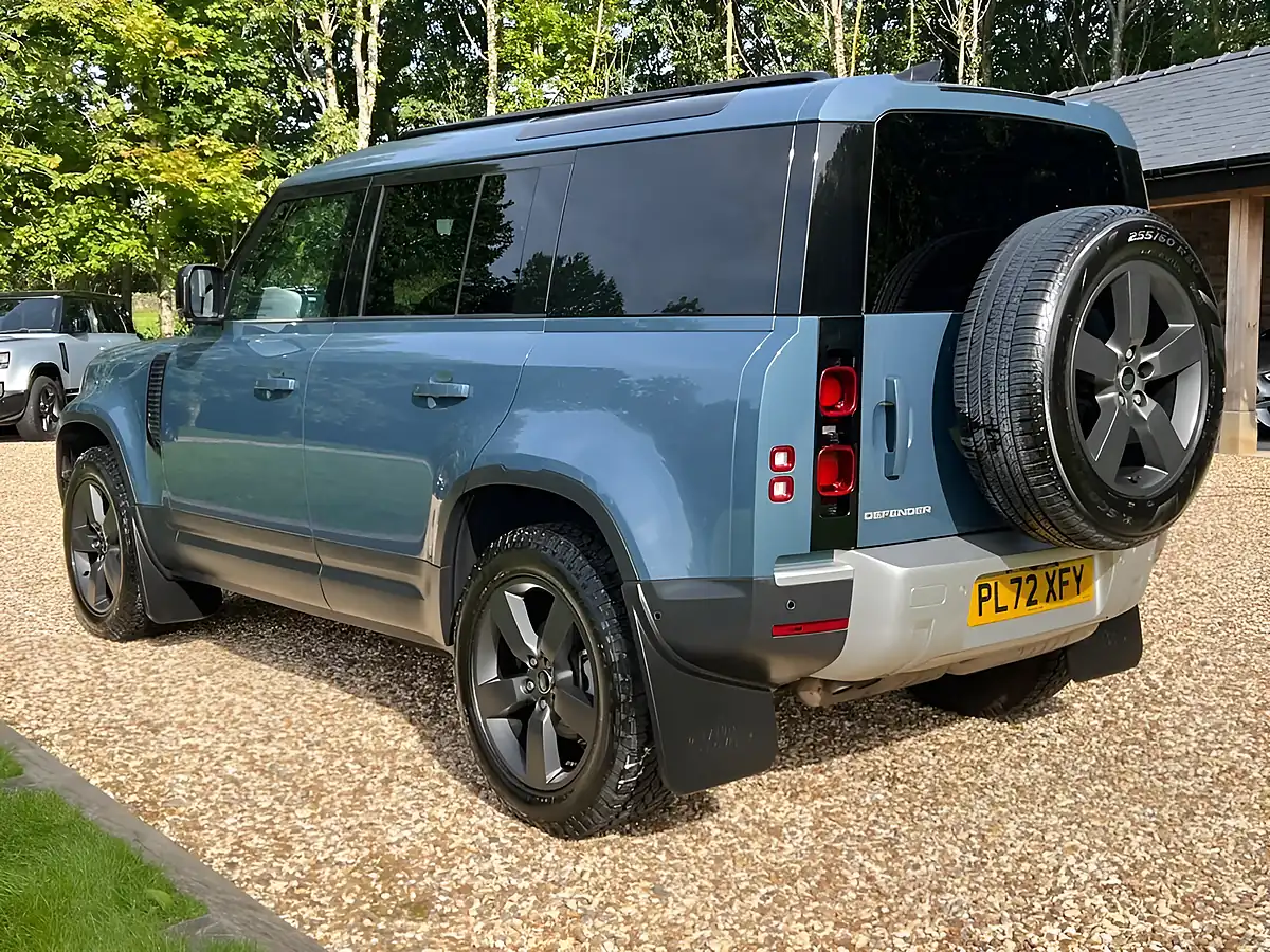 Used 2023 Land Rover Defender 110 Se Hard Top Tazmin Blue - Interior and Exterior details 5