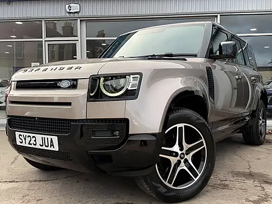 2023 Land Rover Defender 110 SE D250