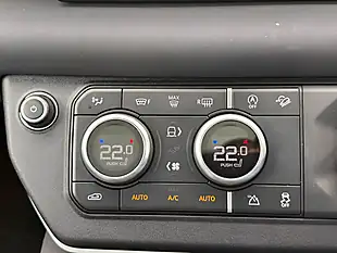 Used 2023 Land Rover Defender 110 Se Lantau Bronze - Interior and Exterior details 17