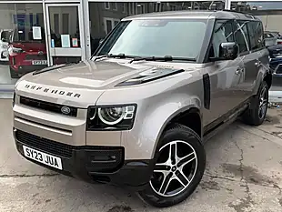 Used 2023 Land Rover Defender 110 Se Lantau Bronze - Interior and Exterior details 5