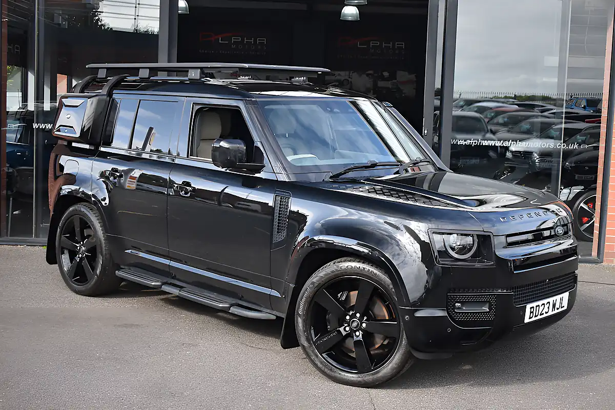Used 2023 Land Rover Defender 110 Se Santorini Black - Front View