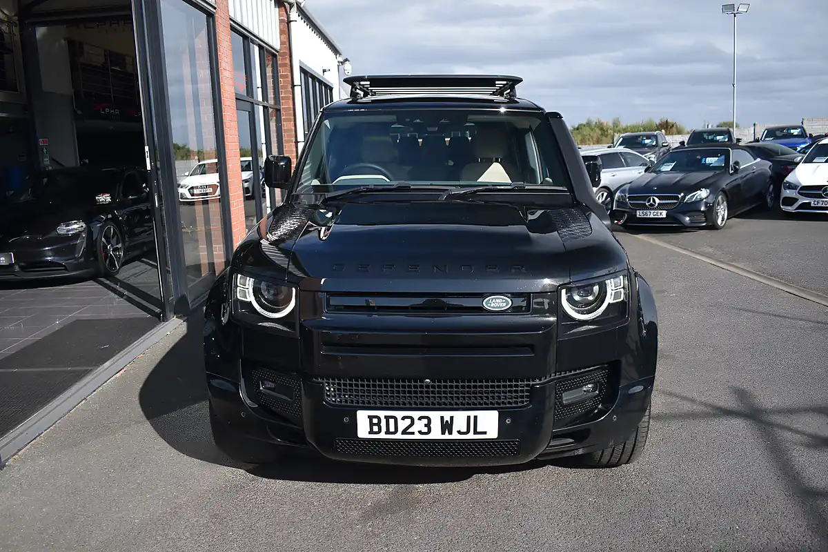 Used 2023 Land Rover Defender 110 Se Santorini Black - Interior and Exterior details 3
