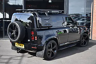 Used 2023 Land Rover Defender 110 Se Santorini Black - Interior and Exterior details 5
