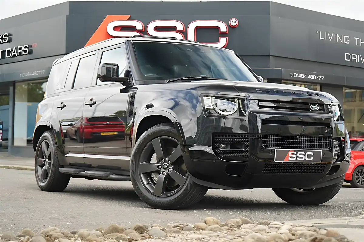 Used 2023 Land Rover Defender 110 X-Dynamic Hse Black - Front View