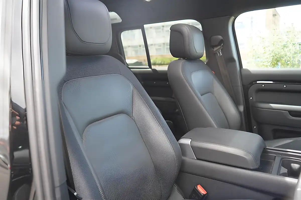 Used 2023 Land Rover Defender 110 X-Dynamic Hse Black - Interior and Exterior details 14