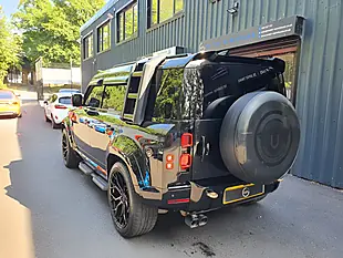 Used 2023 Land Rover Defender 110 X-Dynamic Hse Black - Interior and Exterior details 5