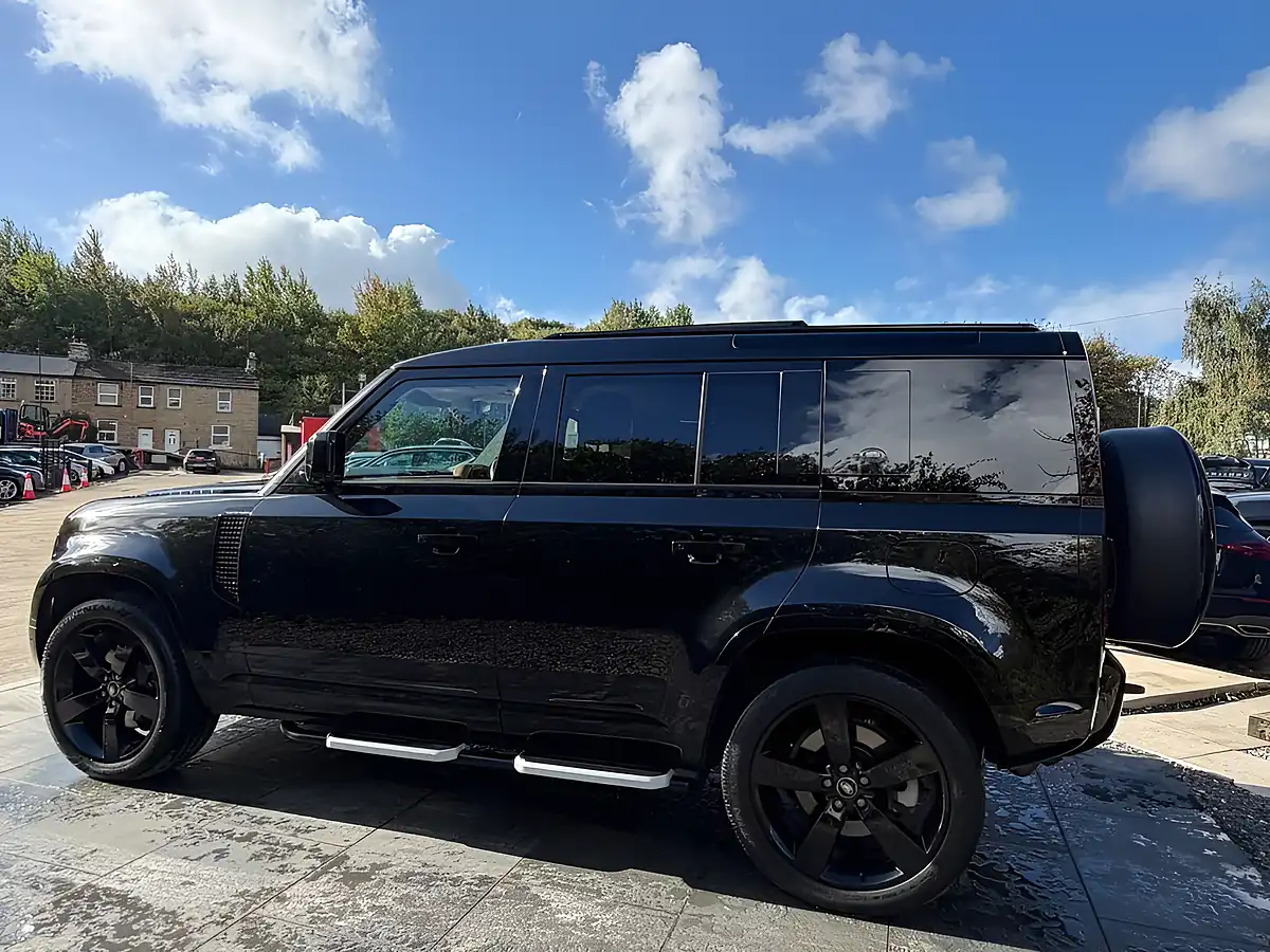 Used 2023 Land Rover Defender 110 X-Dynamic Hse Black - Interior and Exterior details 15