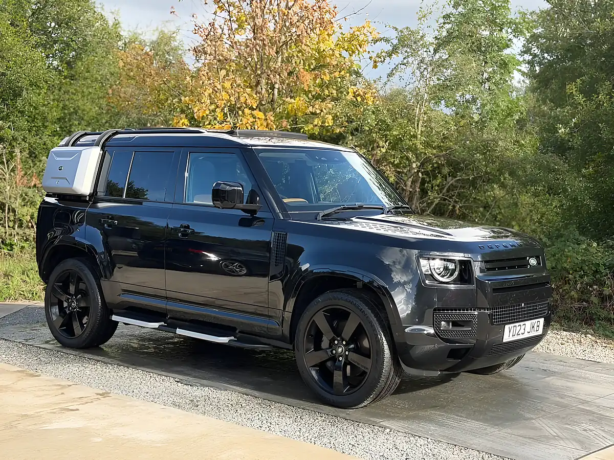 Used 2023 Land Rover Defender 110 X-Dynamic Hse Black - Interior and Exterior details 5