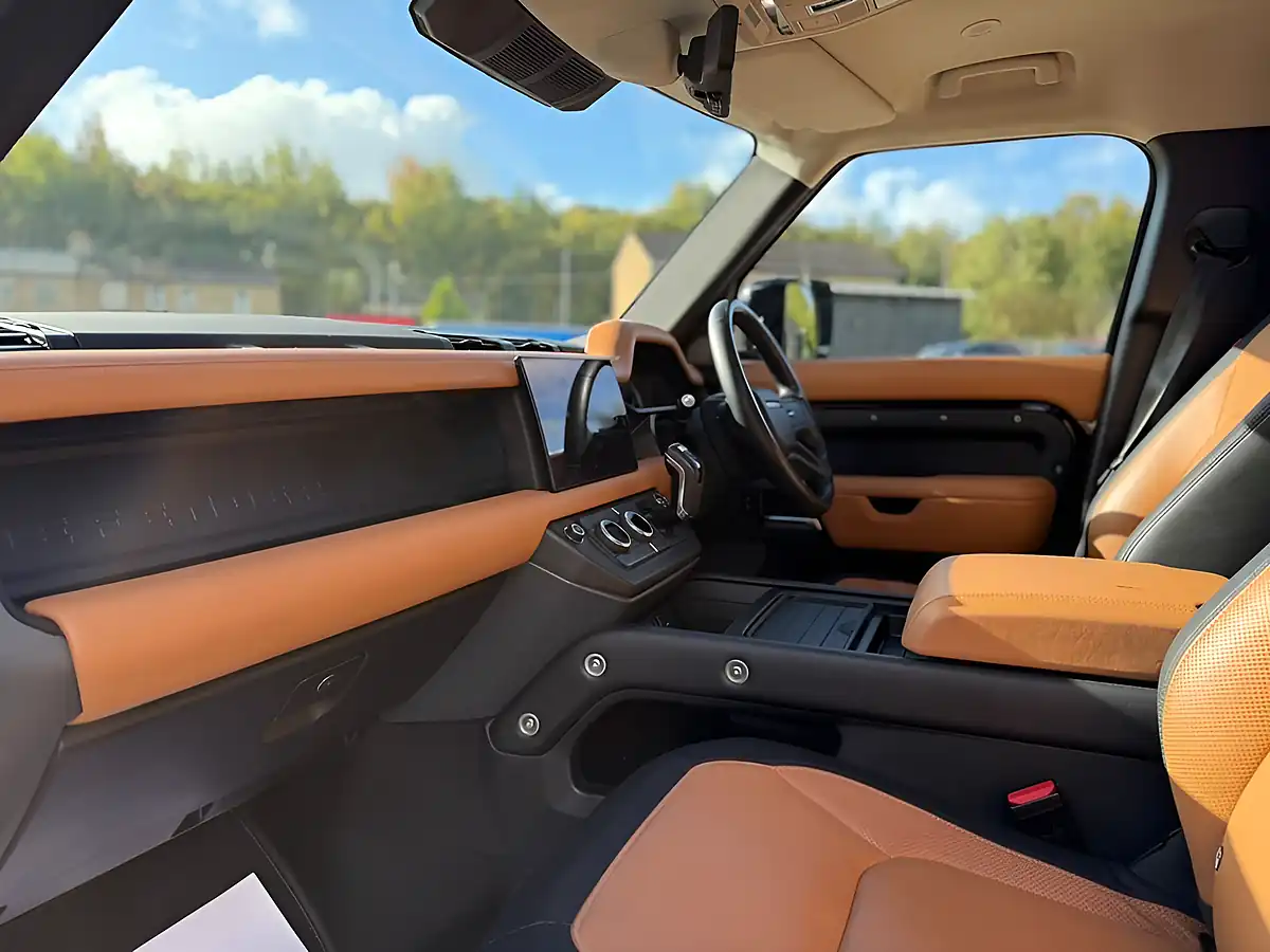 Used 2023 Land Rover Defender 110 X-Dynamic Hse Black - Interior and Exterior details 6