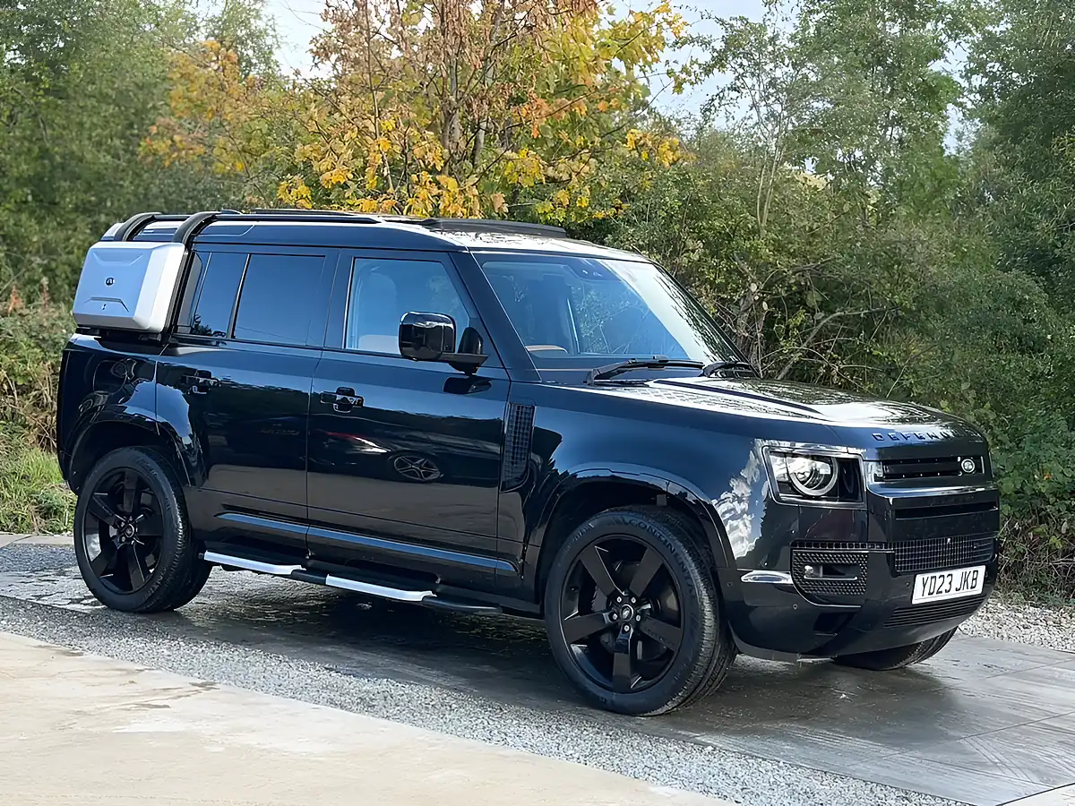 Used 2023 Land Rover Defender 110 X-Dynamic Hse Black - Interior and Exterior details 9
