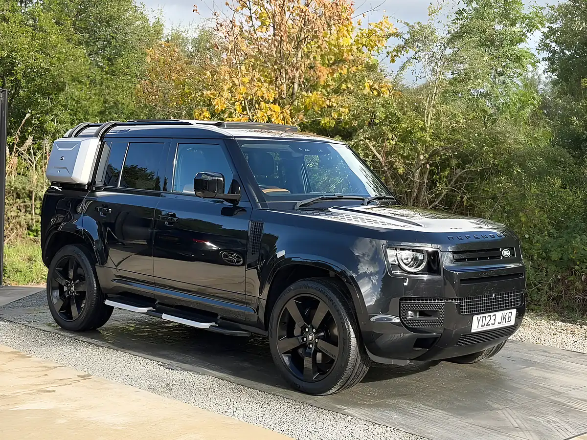 Used 2023 Land Rover Defender 110 X-Dynamic Hse Black - Interior and Exterior details 7