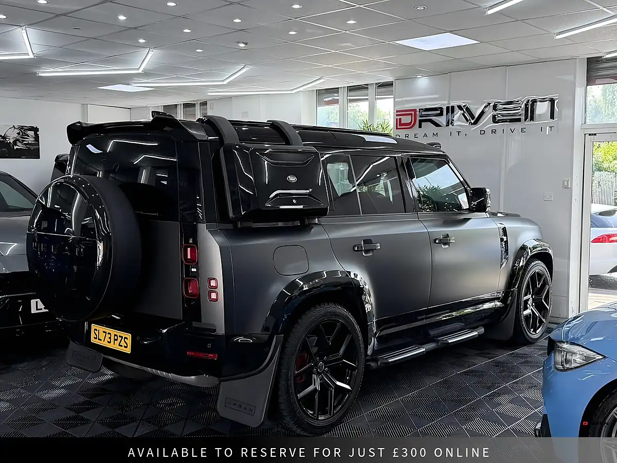 Used 2023 Land Rover Defender 110 X-Dynamic Hse Grey - Interior and Exterior details 12