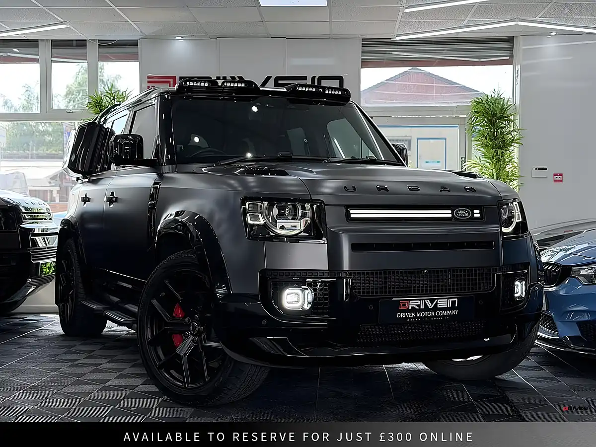 Used 2023 Land Rover Defender 110 X-Dynamic Hse Grey - Interior and Exterior details 2