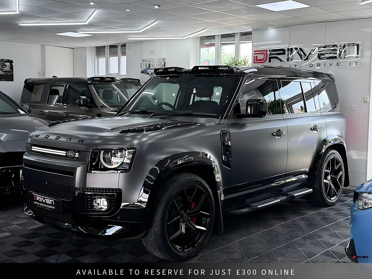 Used 2023 Land Rover Defender 110 X-Dynamic Hse Grey - Interior and Exterior details 6
