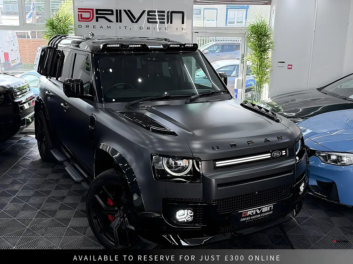 Used 2023 Land Rover Defender 110 X-Dynamic Hse Grey - Interior and Exterior details 7