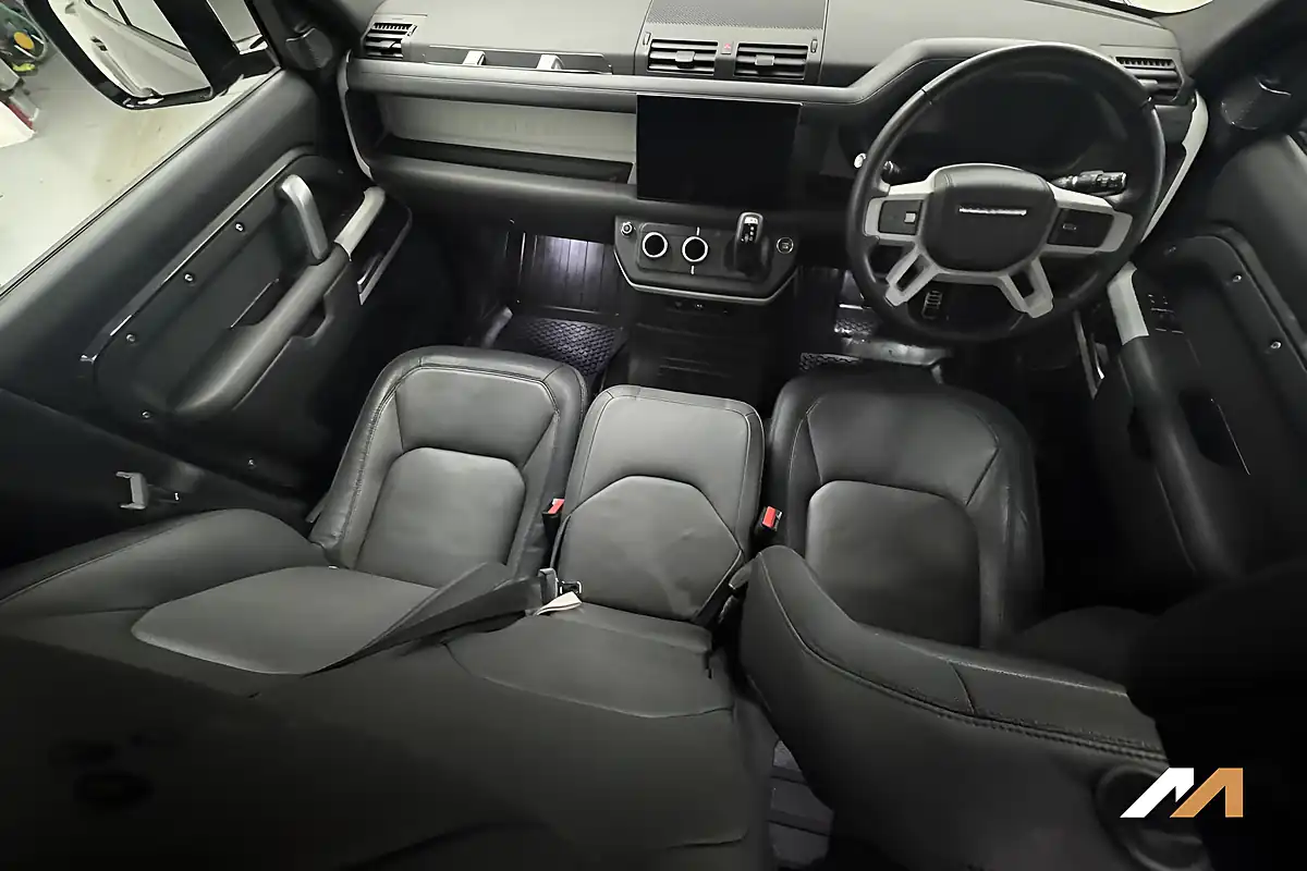 Used 2023 Land Rover Defender 110 X-Dynamic Hse Grey - Interior and Exterior details 12