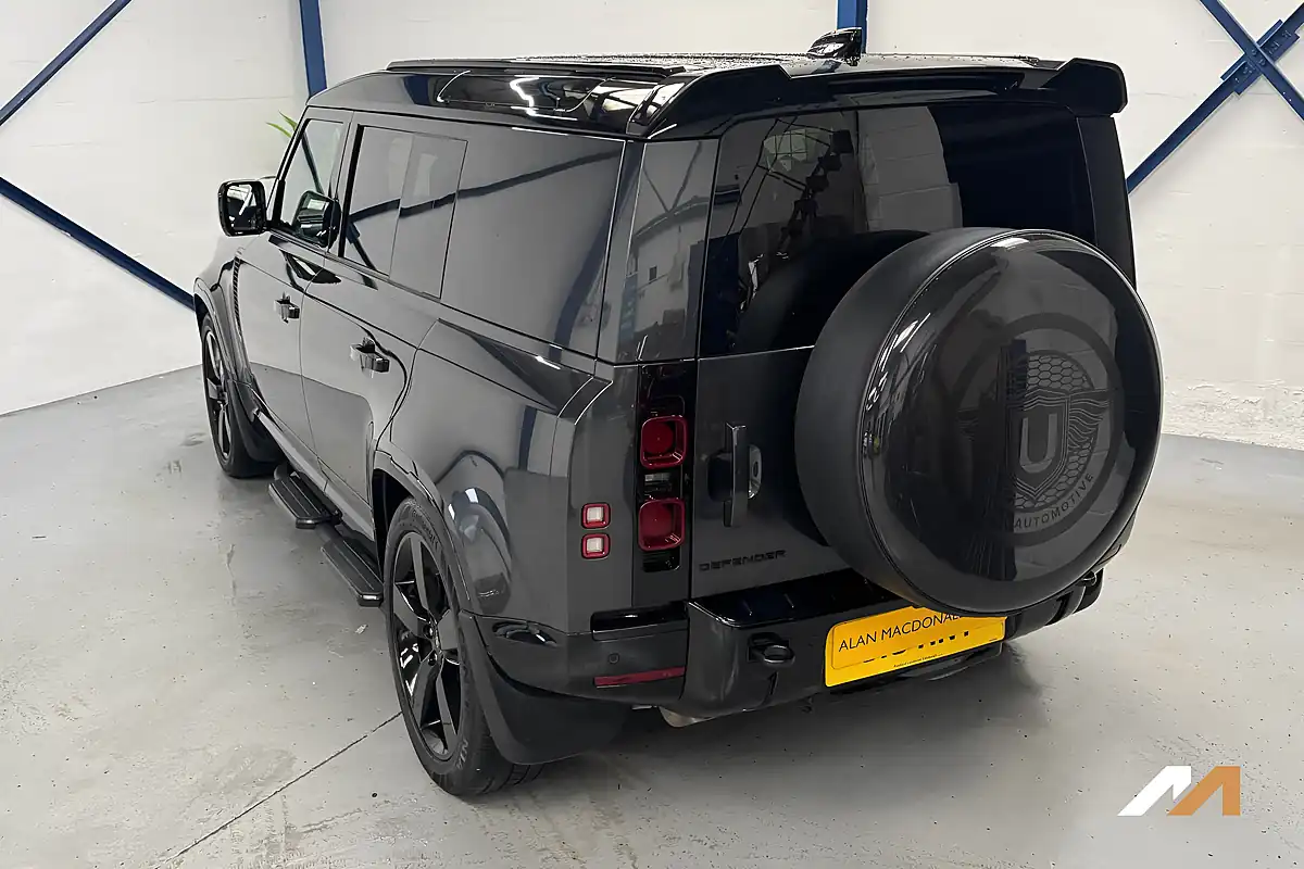 Used 2023 Land Rover Defender 110 X-Dynamic Hse Grey - Interior and Exterior details 18