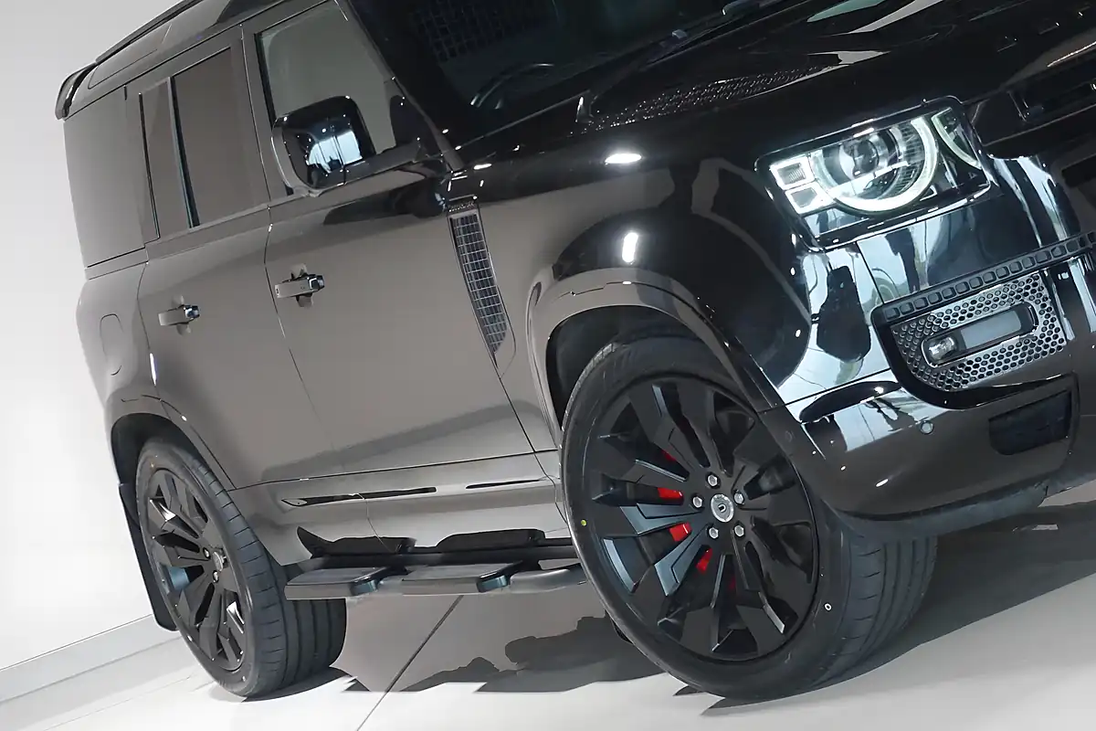 Used 2023 Land Rover Defender 110 X-Dynamic Hse Hard Top Santorini Black - Interior and Exterior details 14