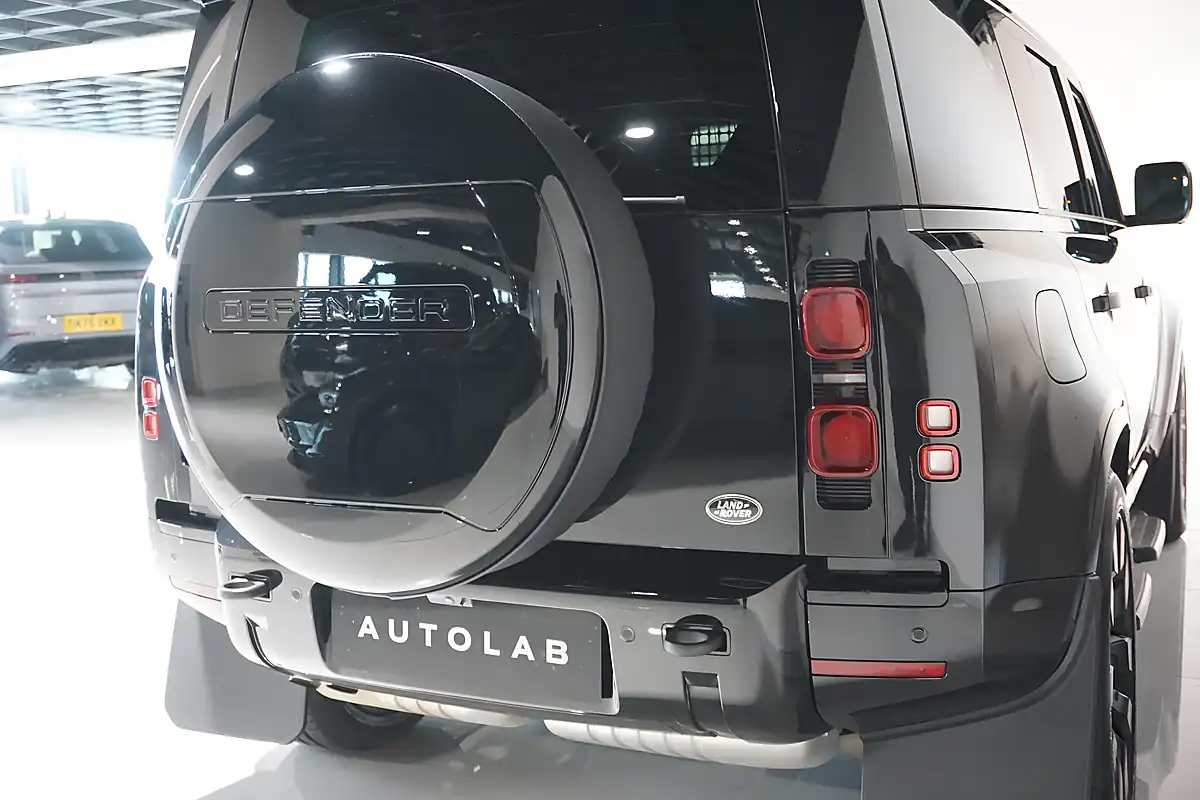 Used 2023 Land Rover Defender 110 X-Dynamic Hse Hard Top Santorini Black - Interior and Exterior details 18