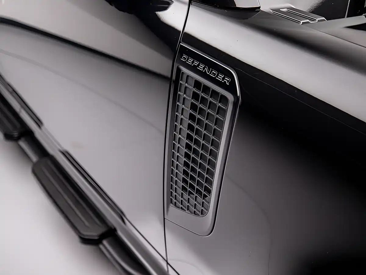Used 2023 Land Rover Defender 110 X-Dynamic Hse Santorini Black - Interior and Exterior details 10