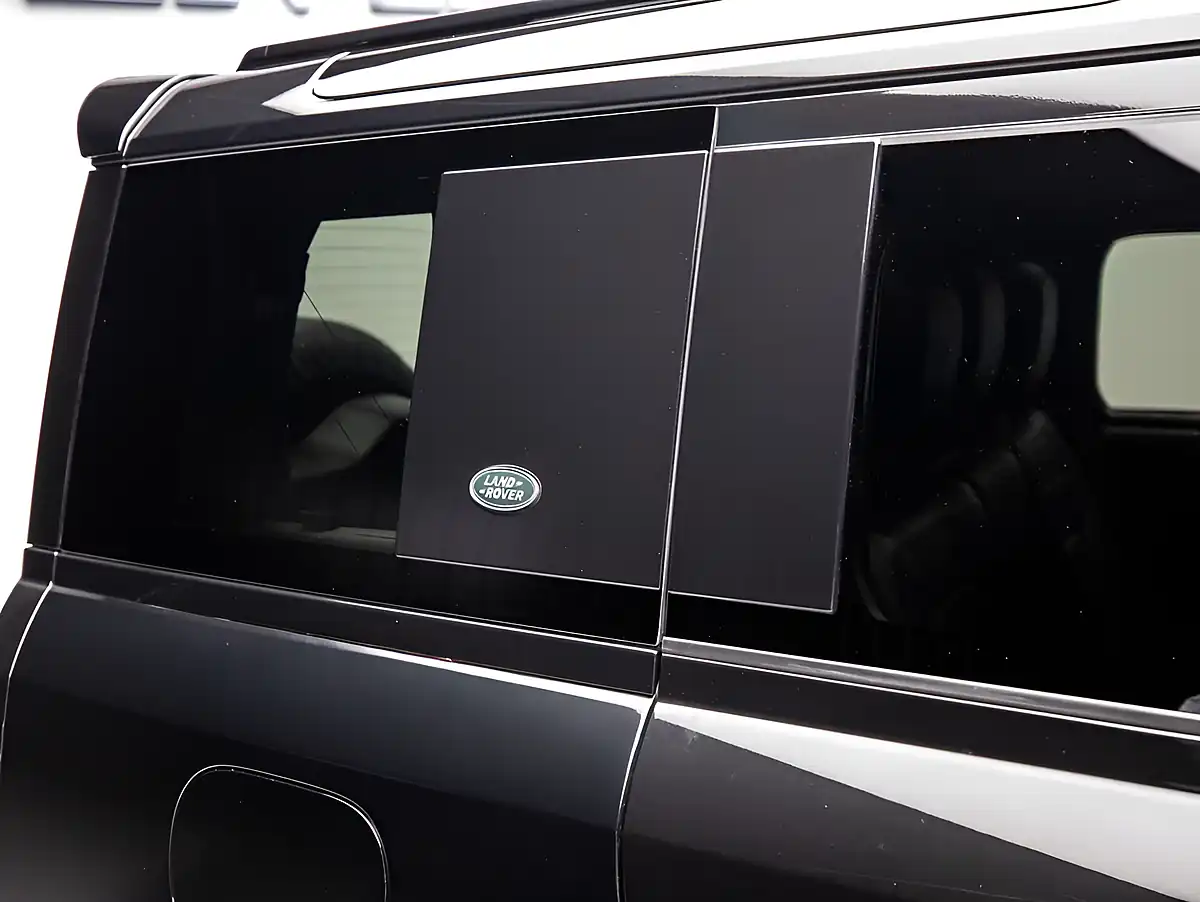 Used 2023 Land Rover Defender 110 X-Dynamic Hse Santorini Black - Interior and Exterior details 11