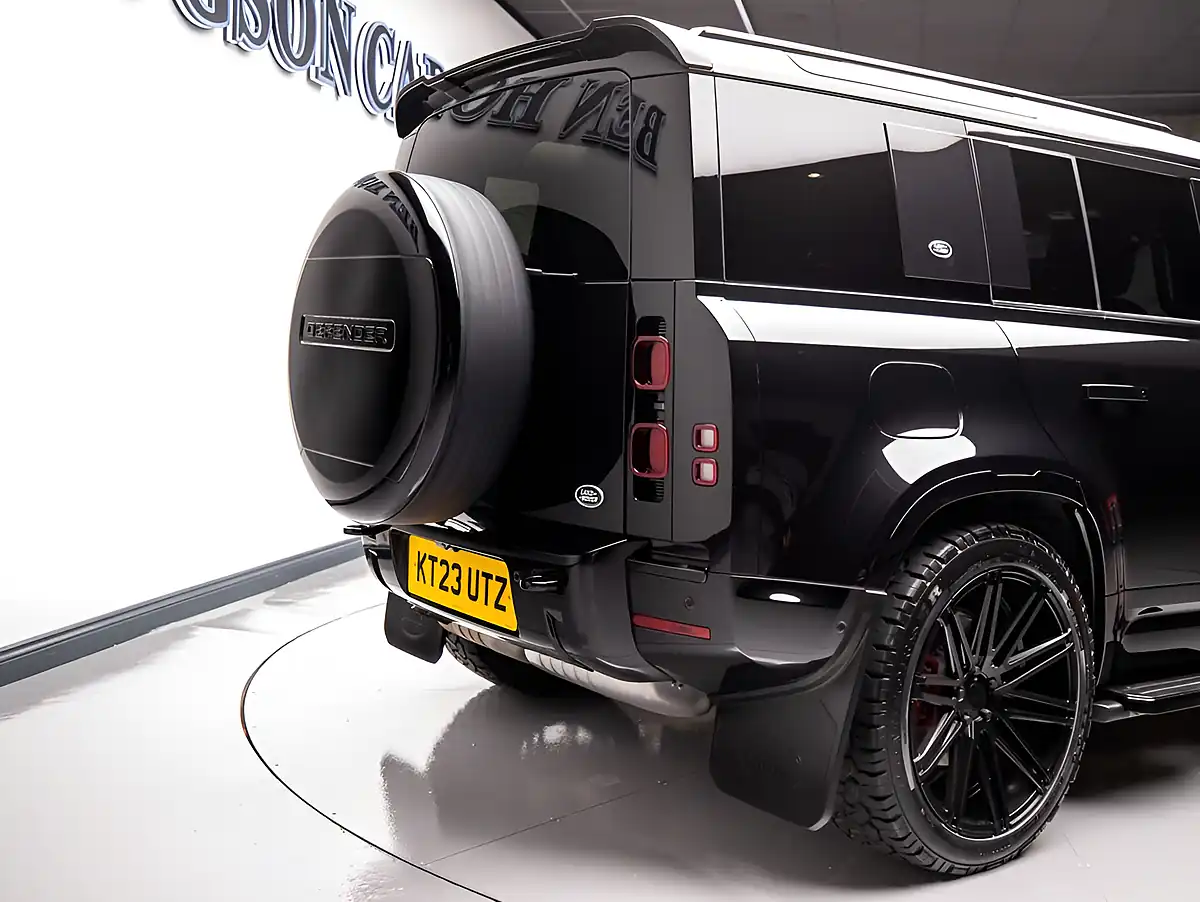 Used 2023 Land Rover Defender 110 X-Dynamic Hse Santorini Black - Interior and Exterior details 12