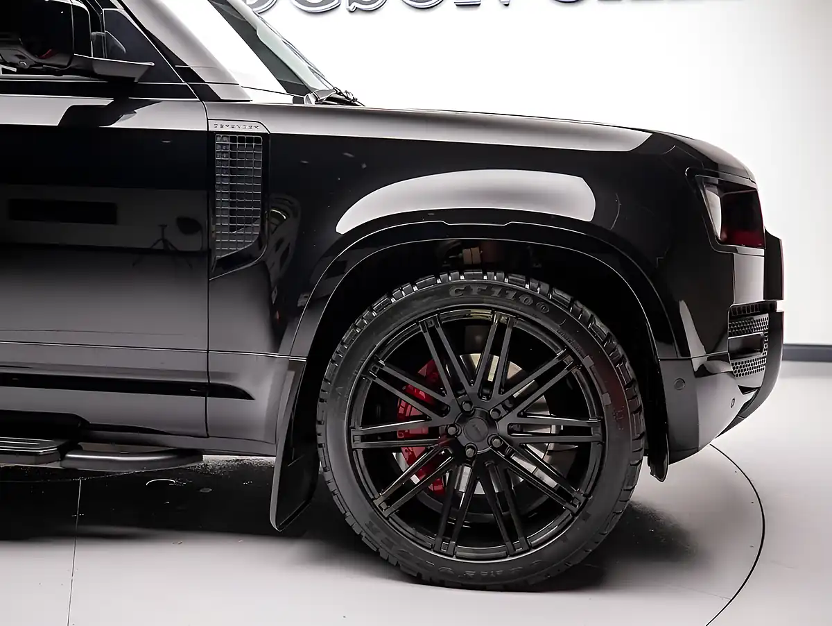 Used 2023 Land Rover Defender 110 X-Dynamic Hse Santorini Black - Interior and Exterior details 17