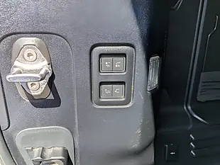 Used 2023 Land Rover Defender 110 X-Dynamic Se Grey - Interior and Exterior details 10