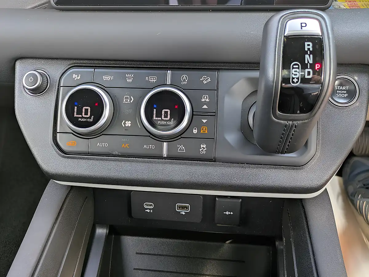Used 2023 Land Rover Defender 110 X-Dynamic Se Grey - Interior and Exterior details 12