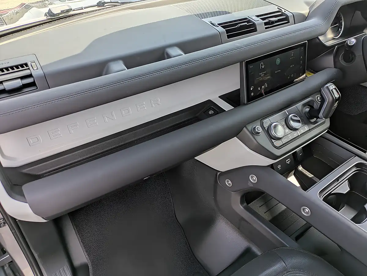 Used 2023 Land Rover Defender 110 X-Dynamic Se Grey - Interior and Exterior details 7