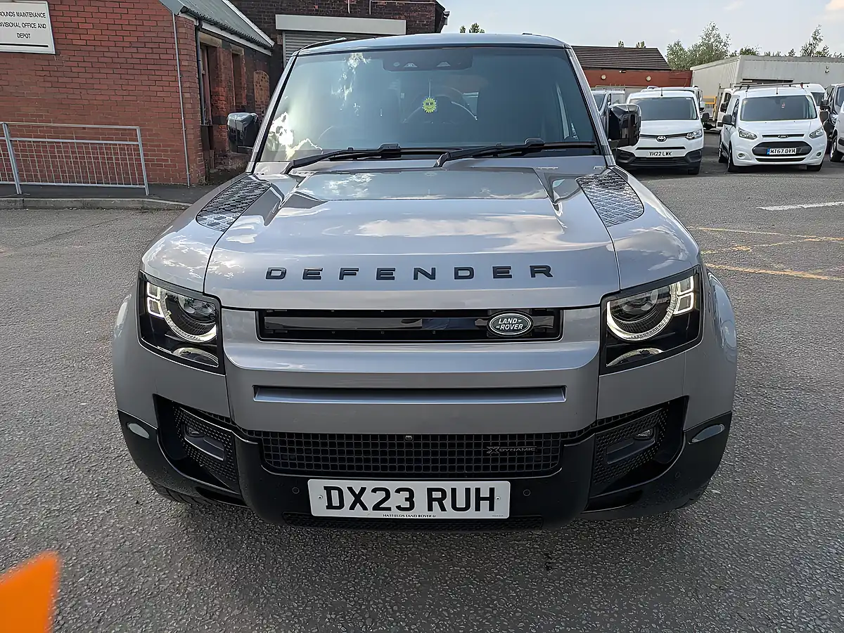 Used 2023 Land Rover Defender 110 X-Dynamic Se Silver - Interior and Exterior details 2