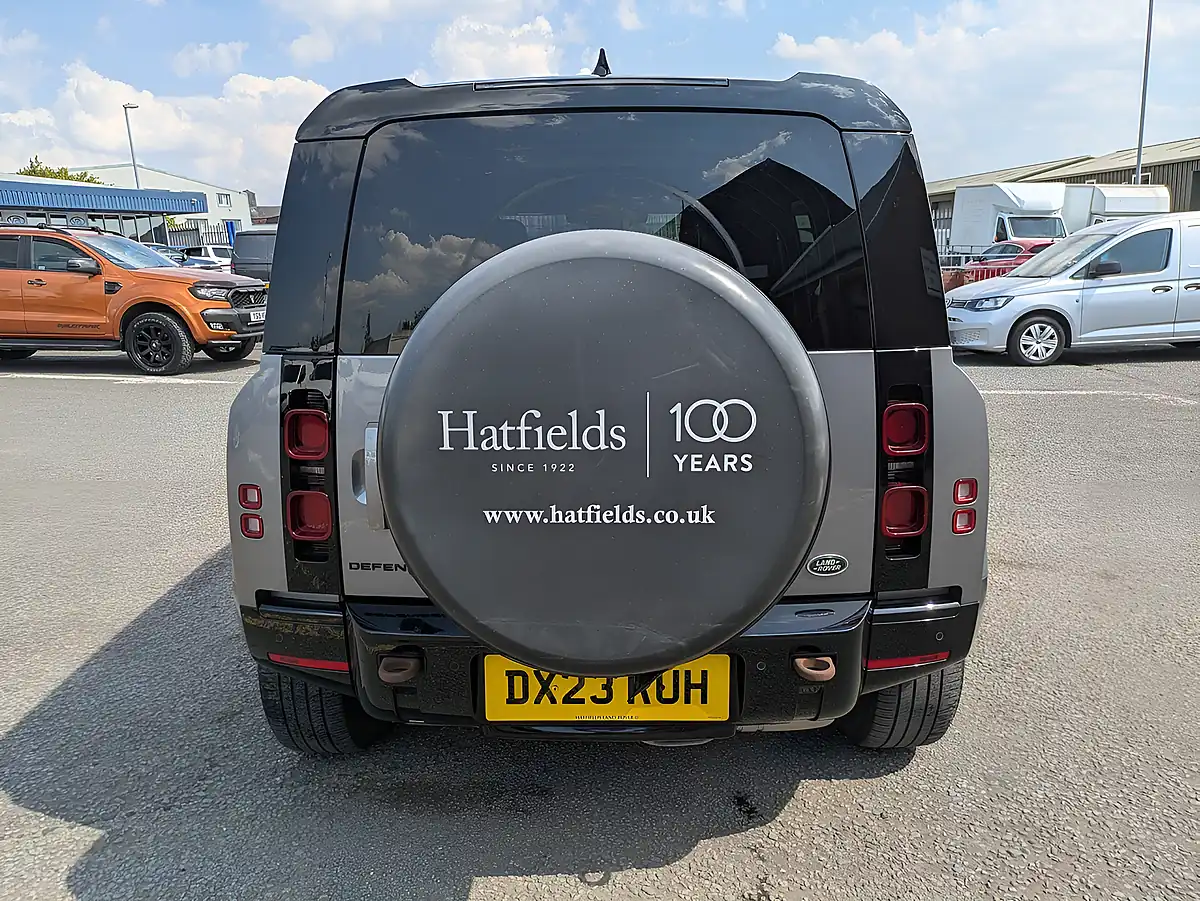 Used 2023 Land Rover Defender 110 X-Dynamic Se Silver - Interior and Exterior details 6
