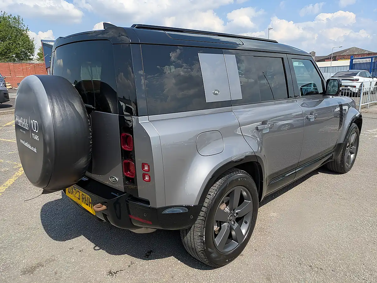 Used 2023 Land Rover Defender 110 X-Dynamic Se Silver - Interior and Exterior details 7