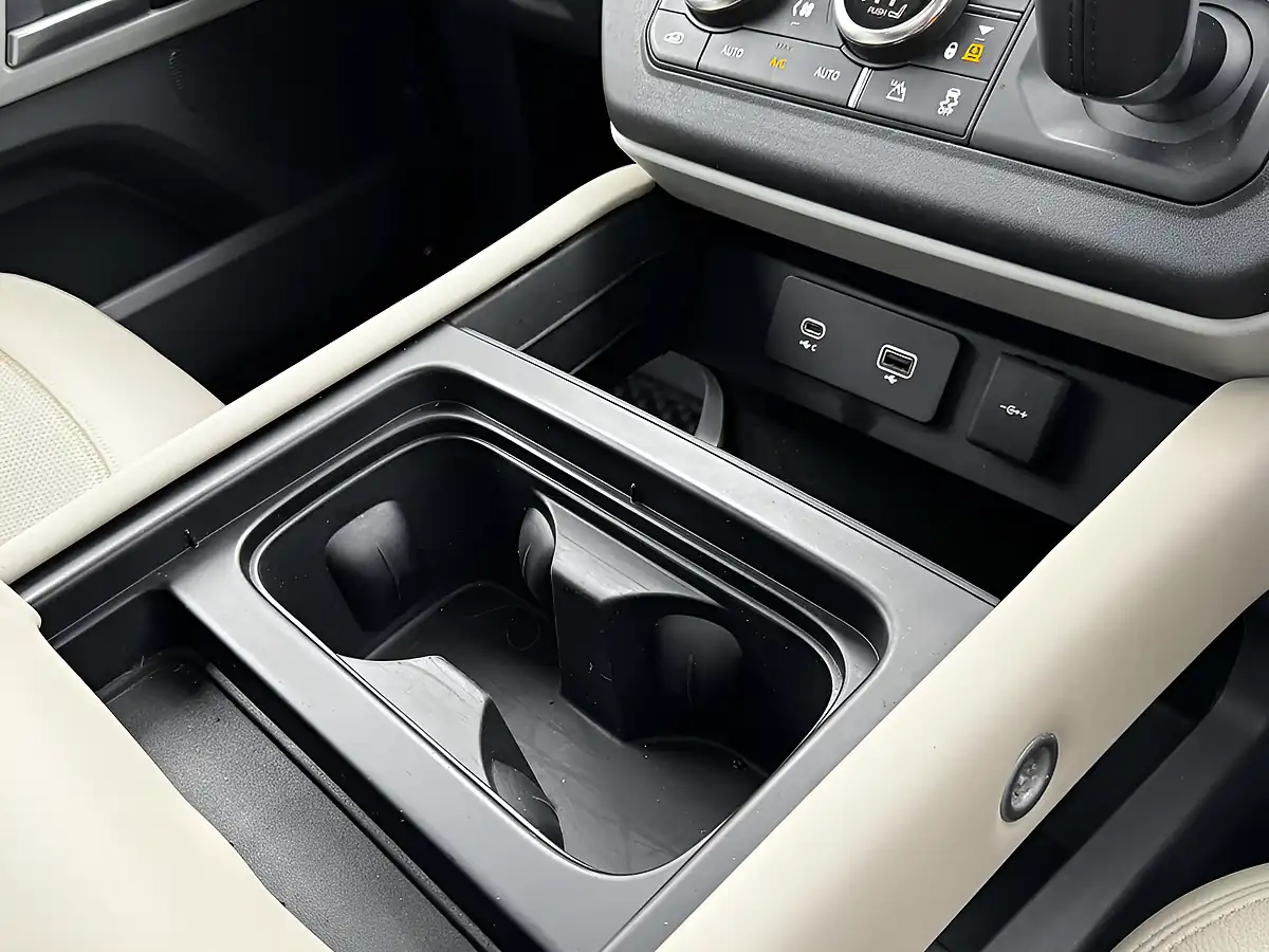 Used 2023 Land Rover Defender 110 Xs Edition Black - Interior and Exterior details 14