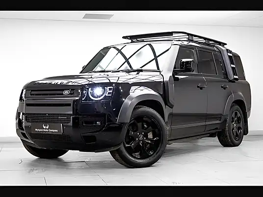 2023 Land Rover Defender 130 D300 X-Dynamic SE