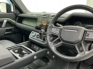 Used 2023 Land Rover Defender 75th Limited Edition Grasmere Green - Interior and Exterior details 11