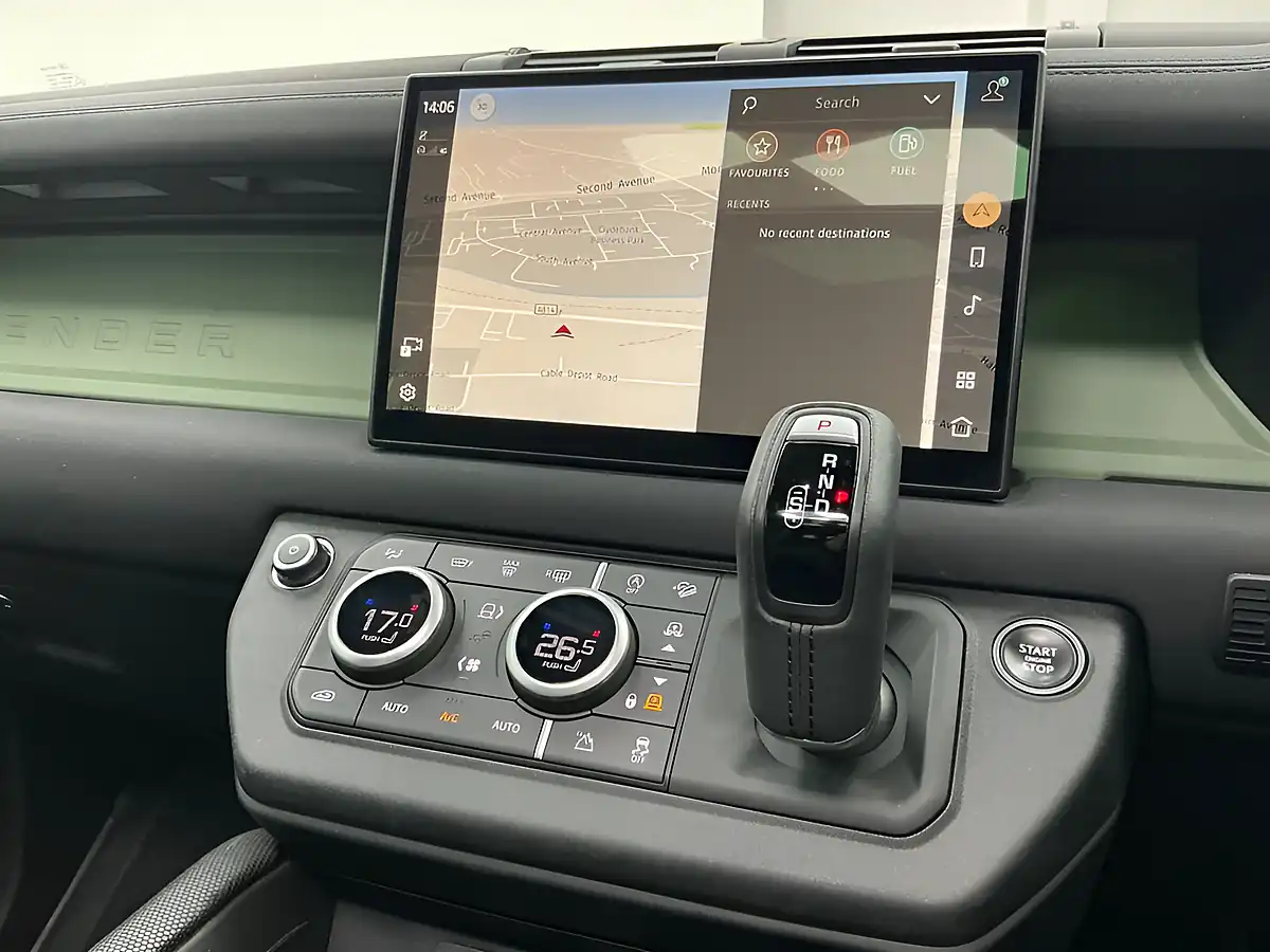 Used 2023 Land Rover Defender 75th Limited Edition Grasmere Green - Interior and Exterior details 12