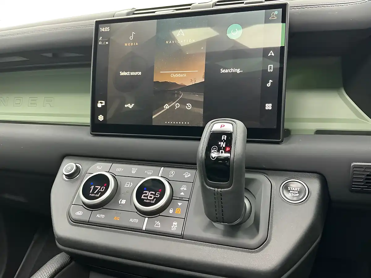 Used 2023 Land Rover Defender 75th Limited Edition Grasmere Green - Interior and Exterior details 15