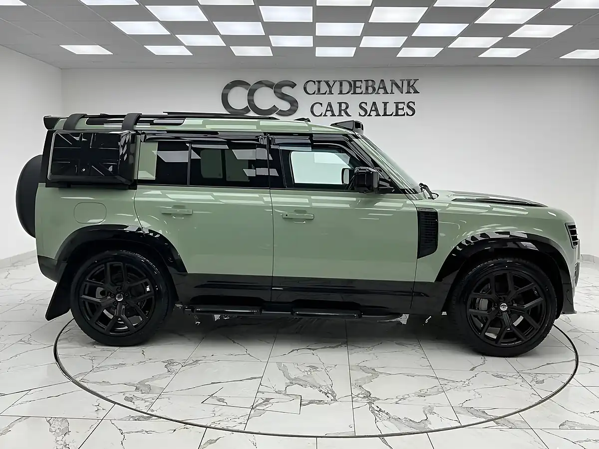 Used 2023 Land Rover Defender 75th Limited Edition Grasmere Green - Interior and Exterior details 2