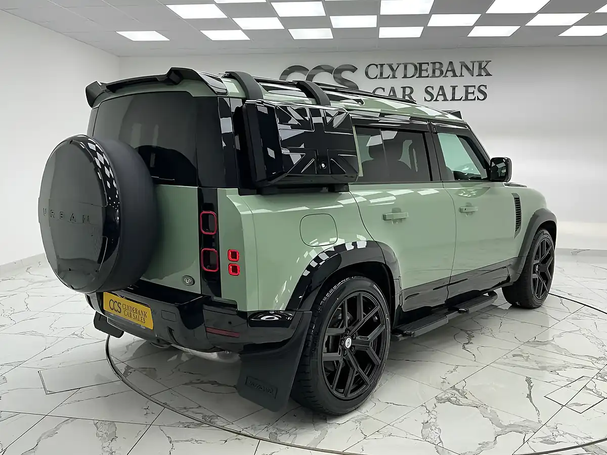 Used 2023 Land Rover Defender 75th Limited Edition Grasmere Green - Interior and Exterior details 3