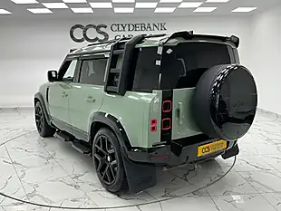 Used 2023 Land Rover Defender 75th Limited Edition Grasmere Green - Interior and Exterior details 5