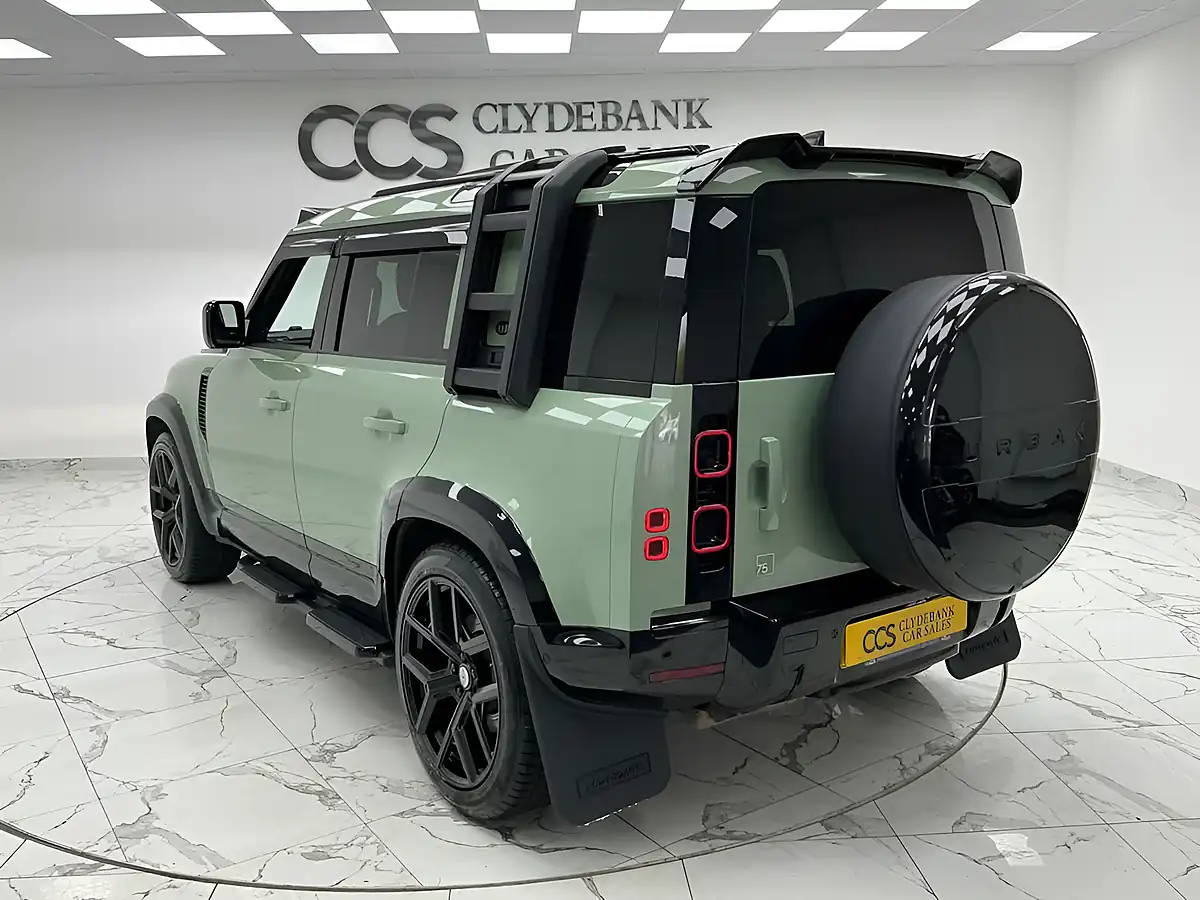 Used 2023 Land Rover Defender 75th Limited Edition Grasmere Green - Interior and Exterior details 5